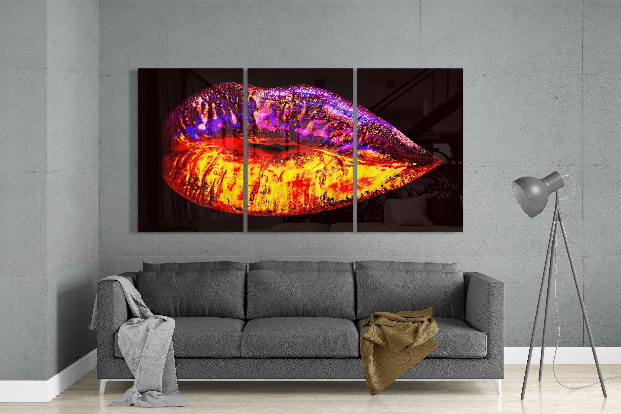Lips Glass Art - Image 3