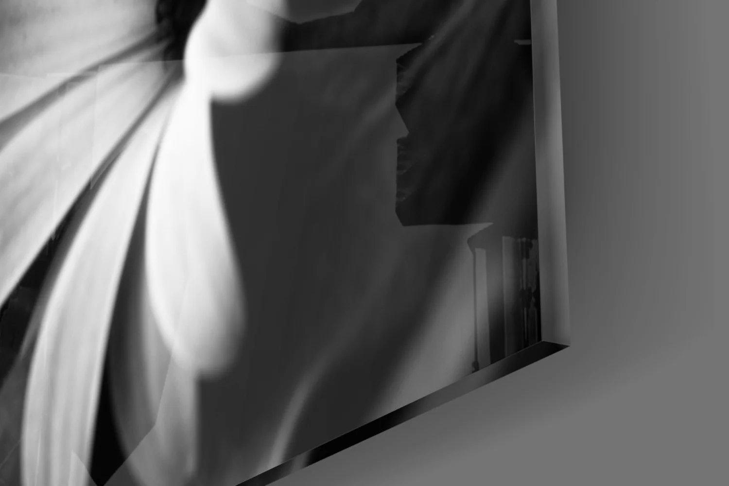 Black - White Flower Glass Wall Art - Image 7