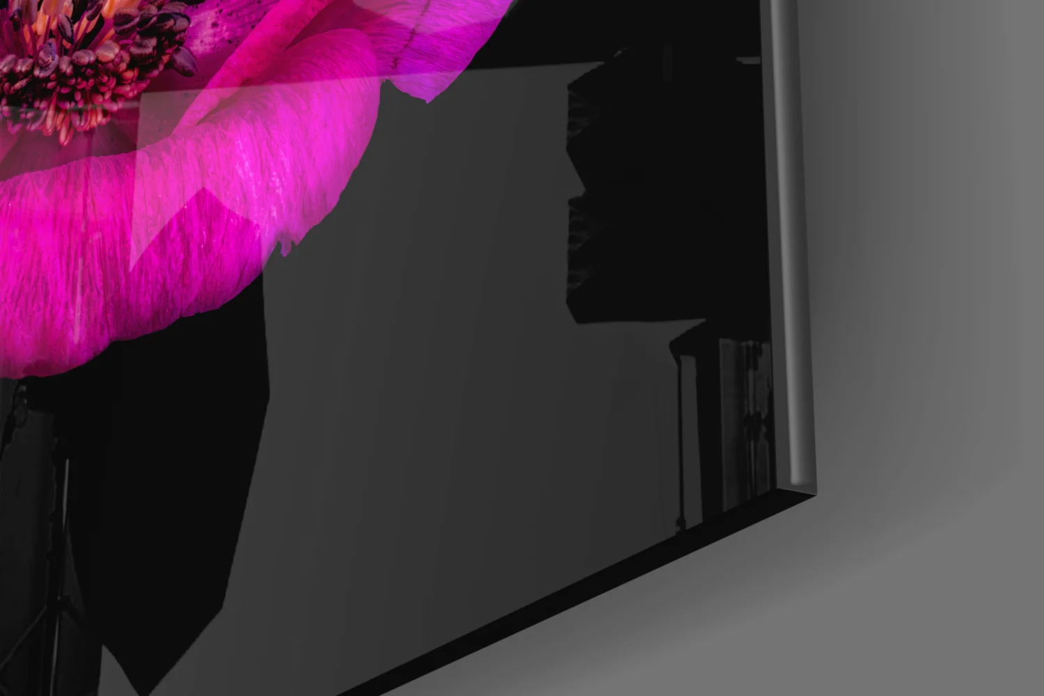 Crowned Mountain Tulip Glass Wall Art - Image 7