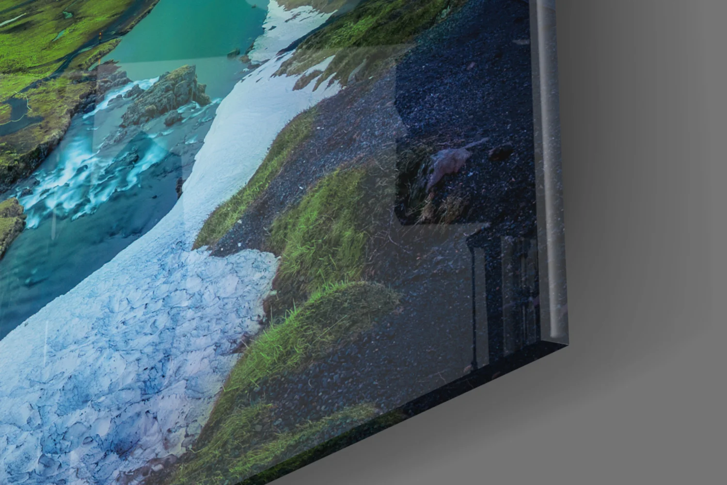 Northern Lights Glass Wall Art - Image 7