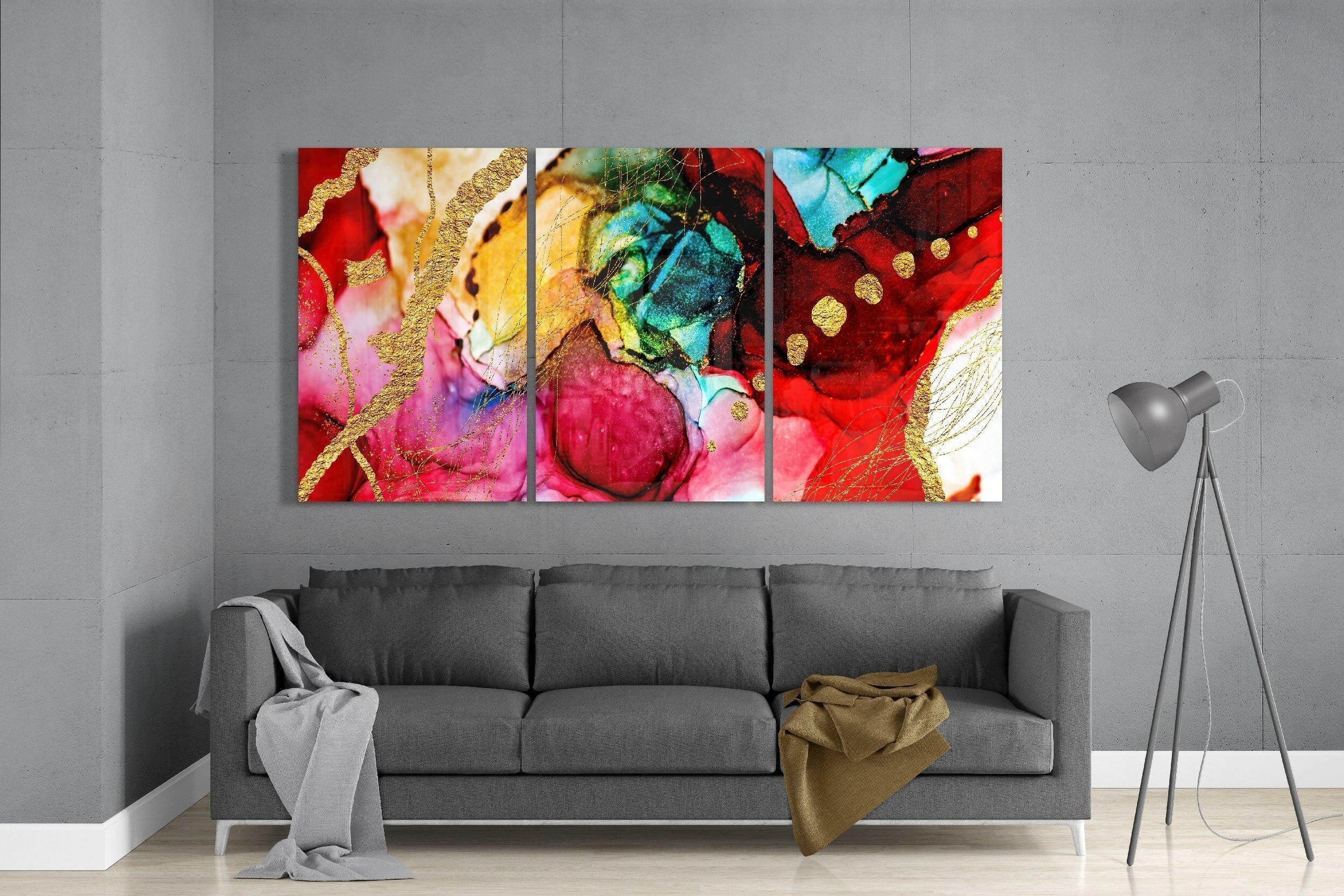 Red Harmony Glass Art - Image 3
